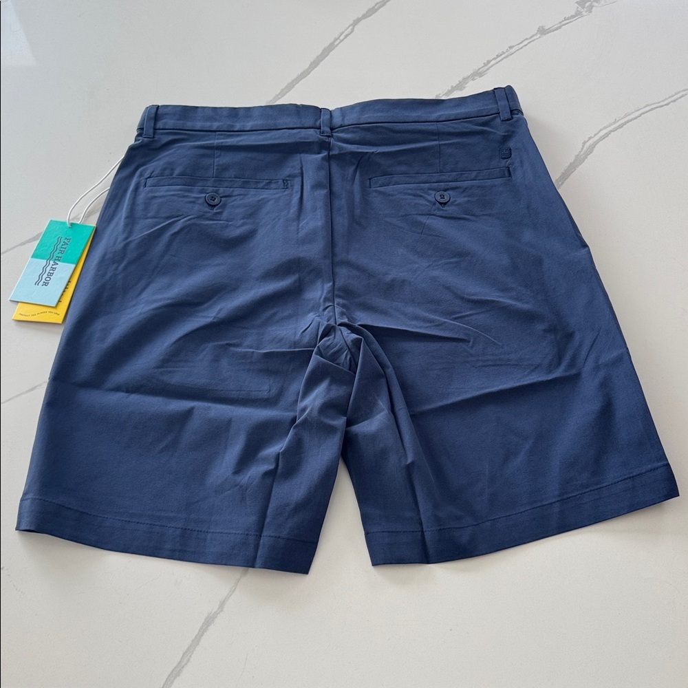 New! Fair Harbor Men's Deep Blue Flat Front Compass Shorts, sz 32 - Picture 7 of 8